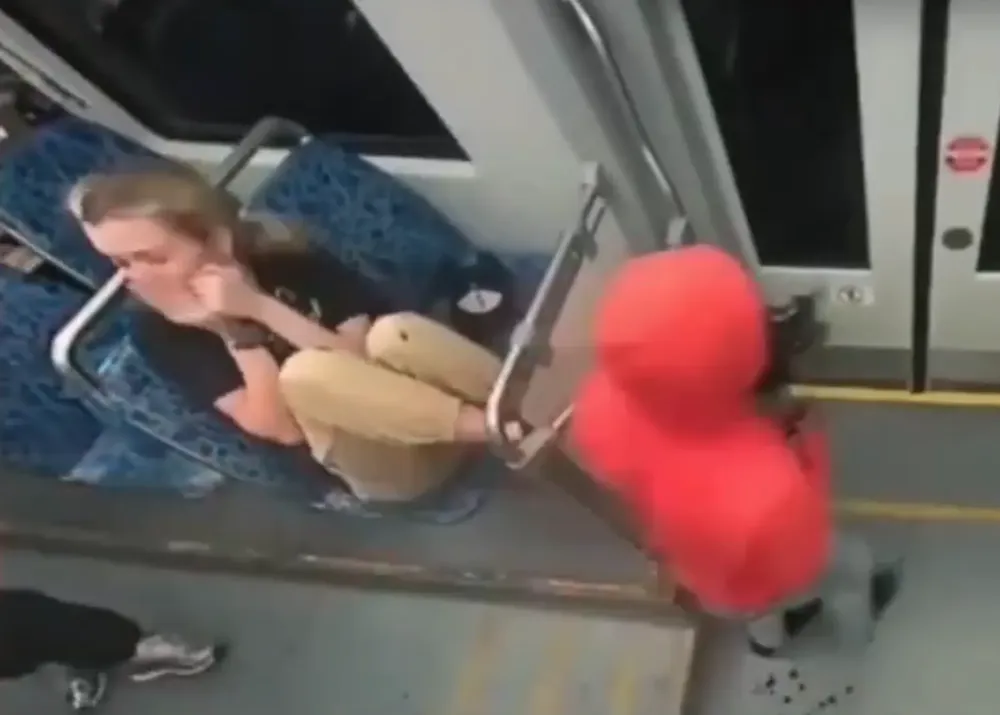 Captura de pantalla 2025-09-10 a la(s) 9.37.16 p.m.